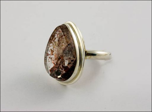 Серебряное кольцо с солнечным камнем капля16069 купить в магазине Самоцветы мира