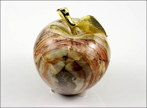Сувенир из оникса яблоко 60 мм./Самоцветы мира/