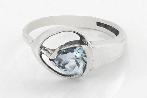 Серебряное кольцо с топазом 17884  купить в магазине Самоцветы мира