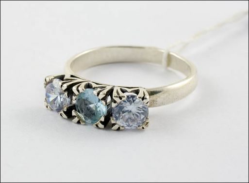 Серебряное кольцо с топазом 20543 купить в магазине Самоцветы мира