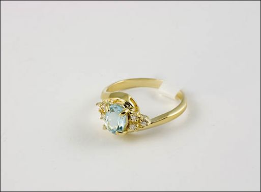 Позолоченное кольцо из мельхиора с топазом 20806 купить в магазине Самоцветы мира