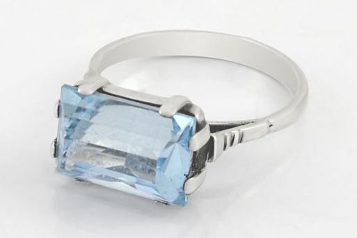 Серебряное кольцо с топазом 21092 купить в магазине Самоцветы мира