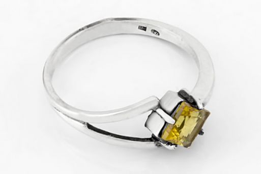 Серебряное кольцо с цитрином 21371 купить в магазине Самоцветы мира
