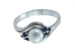 Кольцо из серебра с жемчугом и сапфиром шар 6 мм и круги 22599