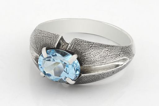 Серебряное кольцо с топазом 2344 купить в магазине Самоцветы мира