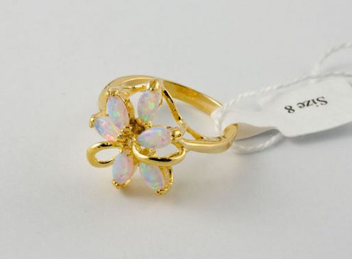 Позолоченное кольцо из мельхиора с опалом 23451 купить в магазине Самоцветы мира