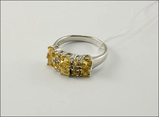 Серебряное кольцо с цитрином 23524 купить в магазине Самоцветы мира