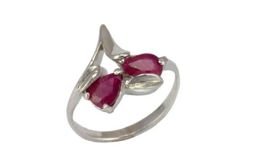 Серебряное кольцо с рубином 23726 купить в магазине Самоцветы мира