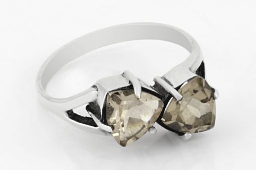 Серебряное кольцо с раухтопазом 24050 купить в магазине Самоцветы мира