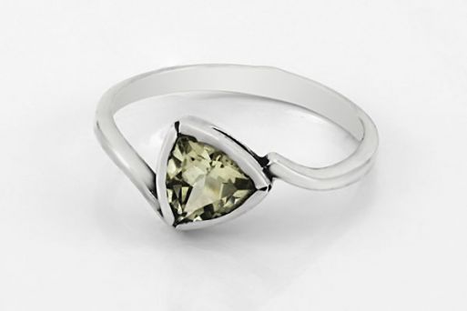 Серебряное кольцо с цитрином 24080 купить в магазине Самоцветы мира