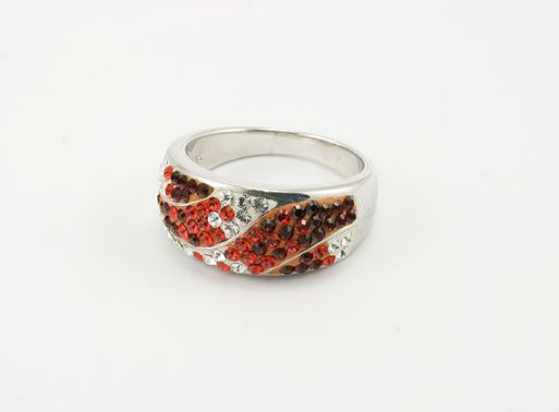 Серебряное кольцо с Кристаллами Swarovski 24445 купить в магазине Самоцветы мира
