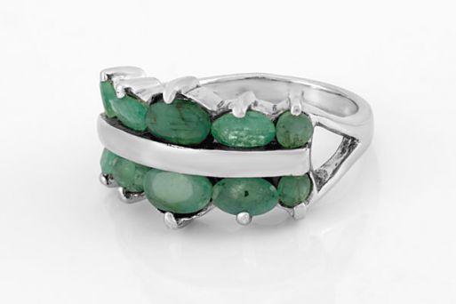 Серебряное кольцо с изумрудом 25318 купить в магазине Самоцветы мира
