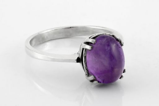 Серебряное кольцо с аметистом 25865 купить в магазине Самоцветы мира