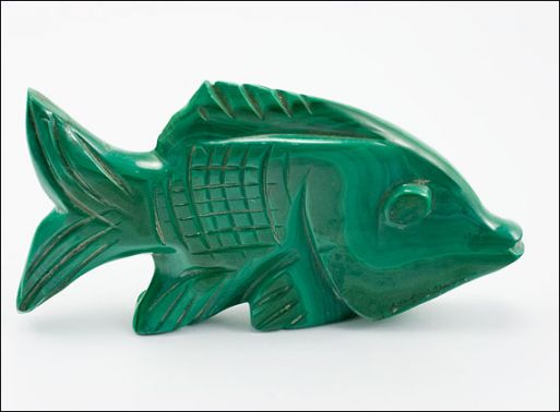 Малахитовую фигурку рыба 26365 купить в магазине Самоцветы мира