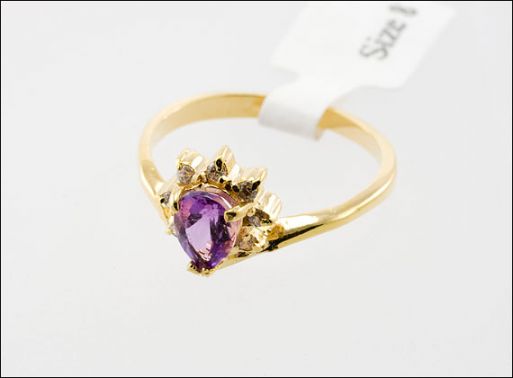 Позолоченное кольцо из мельхиора с аметистом 26744 купить в магазине Самоцветы мира