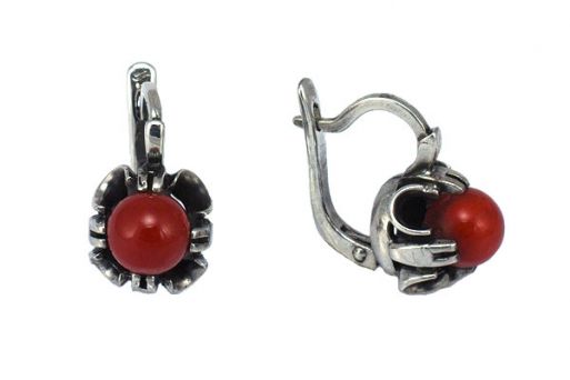 Серебряные серьги с кораллом 27394 купить в магазине Самоцветы мира