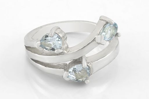 Серебряное кольцо с топазом 28335 купить в магазине Самоцветы мира
