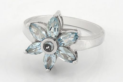 Серебряное кольцо с топазом 28347 купить в магазине Самоцветы мира