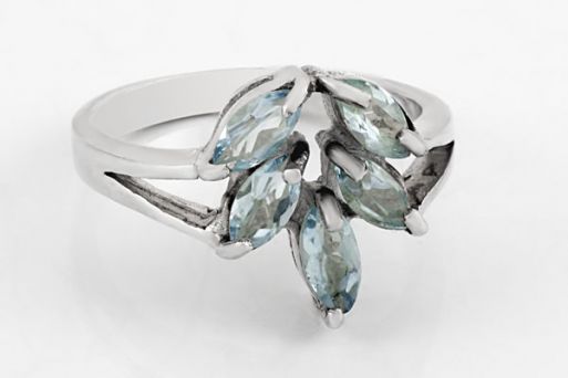 Серебряное кольцо с топазом 28365 купить в магазине Самоцветы мира