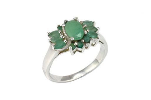 Серебряное кольцо с изумрудом 28461 купить в магазине Самоцветы мира