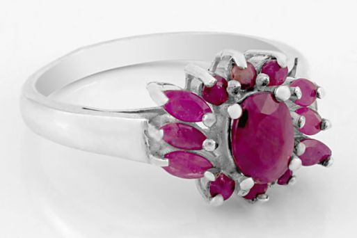 Серебряное кольцо с рубином 28500 купить в магазине Самоцветы мира
