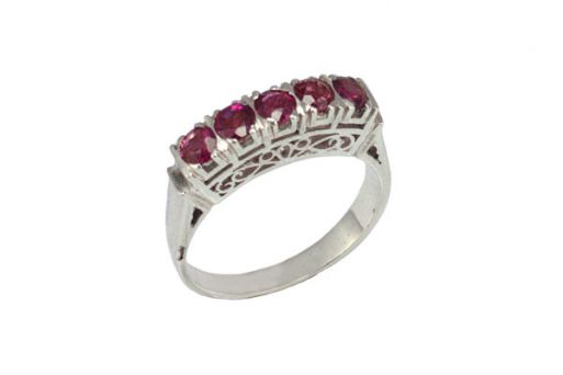 Серебряное кольцо с рубином 29399 купить в магазине Самоцветы мира