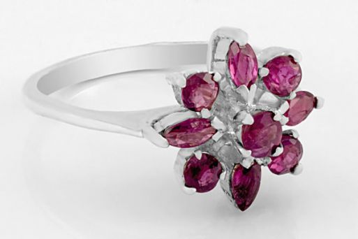 Серебряное кольцо с рубином 29425 купить в магазине Самоцветы мира