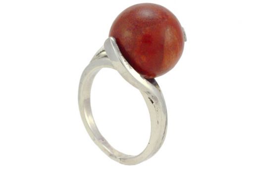 Серебряное кольцо с кораллом 29652 купить в магазине Самоцветы мира