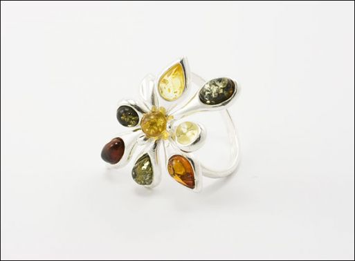 Мельхиоровое кольцо с янтарем 29902 купить в магазине Самоцветы мира
