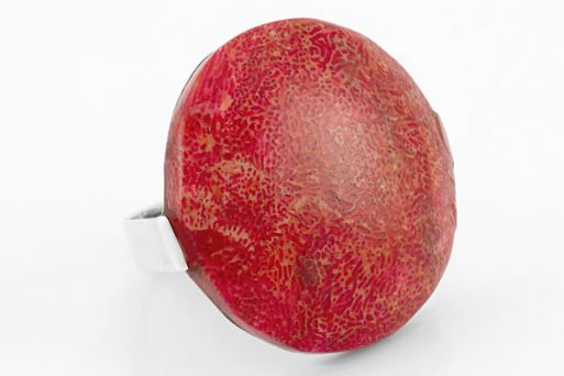 Серебряное кольцо с кораллом 30053 купить в магазине Самоцветы мира