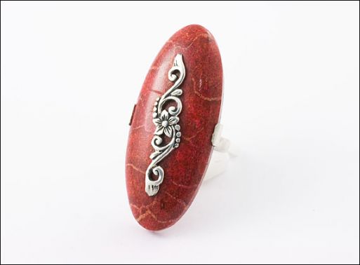Серебряное кольцо с кораллом 30063 купить в магазине Самоцветы мира