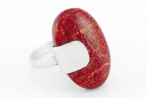 Серебряное кольцо с кораллом 30066 купить в магазине Самоцветы мира