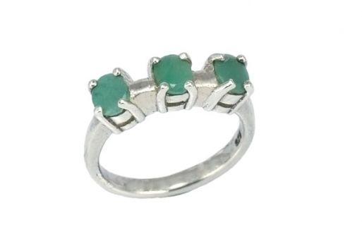 Серебряное кольцо с изумрудом 31327 купить в магазине Самоцветы мира