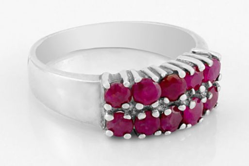 Серебряное кольцо с рубином 31339 купить в магазине Самоцветы мира