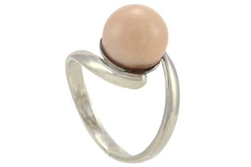 Серебряное кольцо с кораллом 32462 купить в магазине Самоцветы мира