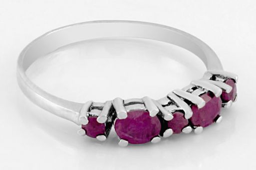 Серебряное кольцо с рубином 33021 купить в магазине Самоцветы мира