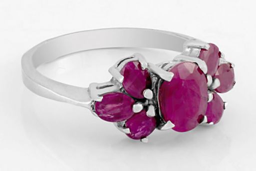 Серебряное кольцо с рубином 33054 купить в магазине Самоцветы мира
