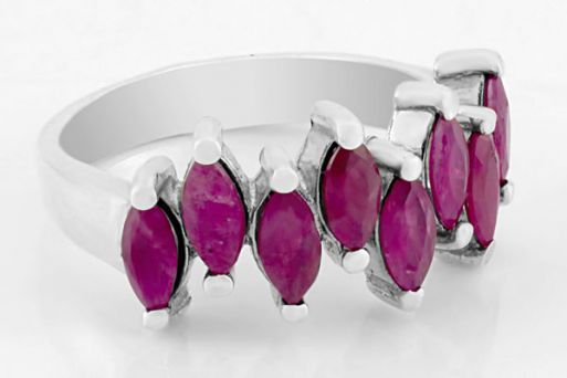 Серебряное кольцо с рубином 33072 купить в магазине Самоцветы мира