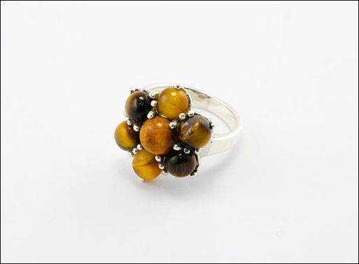 Серебряное кольцо с тигровым глазом 33630 купить в магазине Самоцветы мира