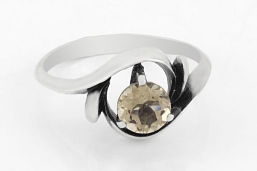 Серебряное кольцо с раухтопазом 35837 купить в магазине Самоцветы мира