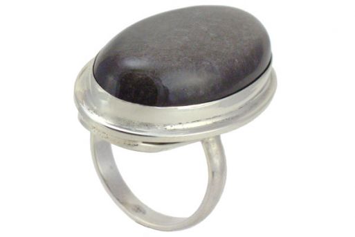 Кольцо из серебра 925 пробы с обсидианом.