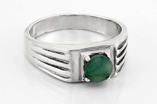 Серебряное кольцо мужское с изумрудом 37597 купить в магазине Самоцветы мира