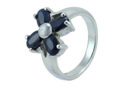 Серебряное кольцо с сапфиром 37780 купить в магазине Самоцветы мира