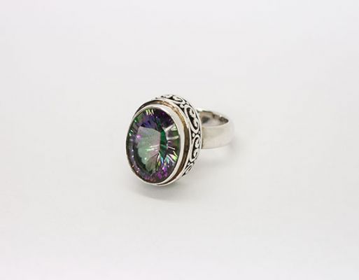 Серебряное кольцо с аметистом мистик 37930 купить в магазине Самоцветы мира