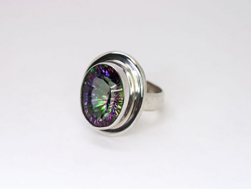Серебряное кольцо с аметистом мистик 37977 купить в магазине Самоцветы мира