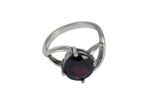 Серебряное кольцо с гранатом 38731 купить в магазине Самоцветы мира