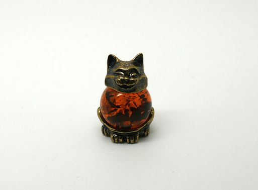 Бронзовую фигурку с янтарем кот Матроскин 39656 купить в магазине Самоцветы мира
