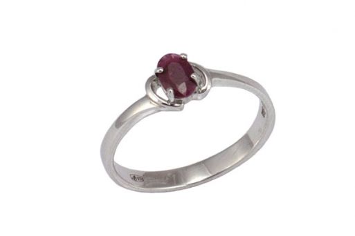 Серебряное кольцо с рубином 40008 купить в магазине Самоцветы мира