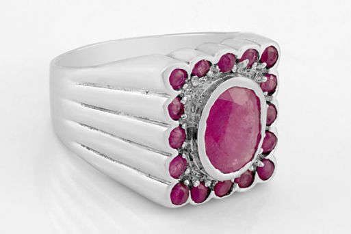 Серебряное кольцо печатку с рубином 41110 купить в магазине Самоцветы мира