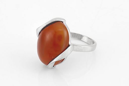 Серебряное кольцо с сердоликом 41160 купить в магазине Самоцветы мира